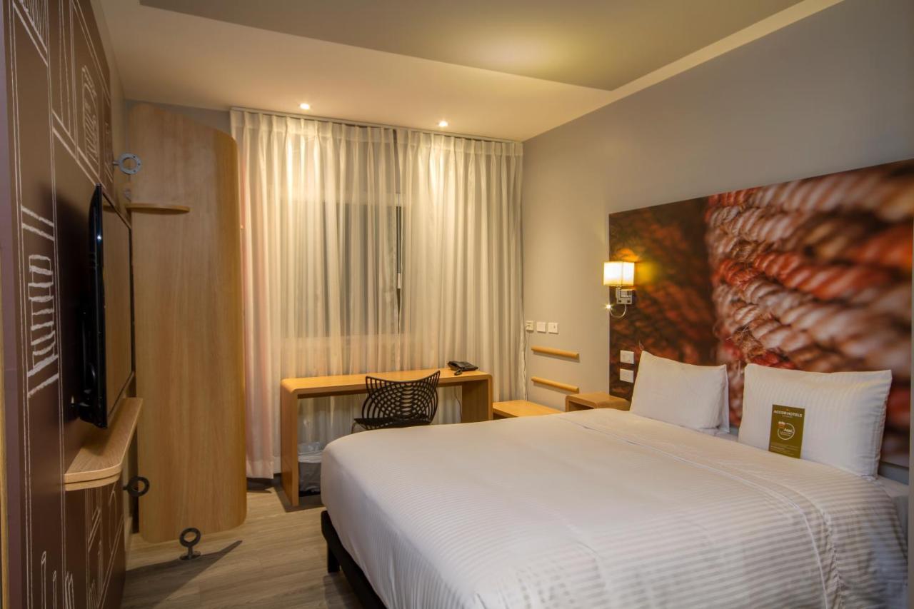 Ibis Quito Hotel Екстериор снимка